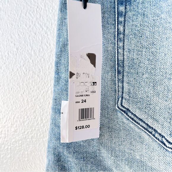 NWT Joe’s Jeans The HR Mini Skirt in Close Call Raw Hem Mini Denim 24 - Picture 4 of 6
